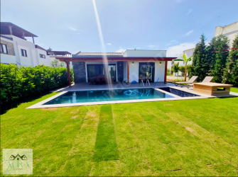 Yalıkavak Marinaya Yürüme Mesafesinde Tek Katlı Eşyalı Villa